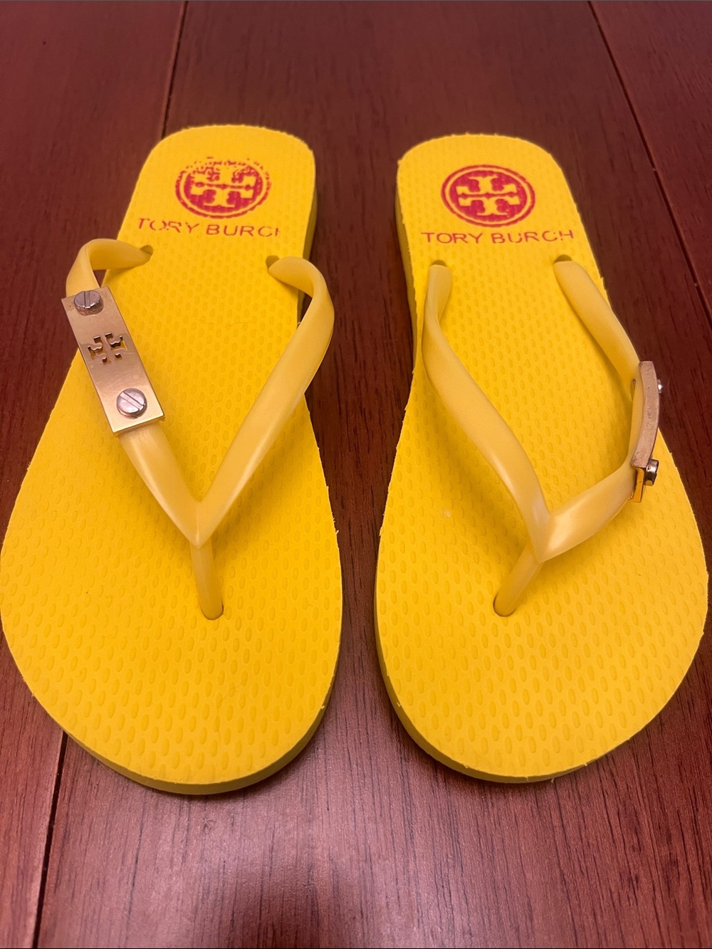 Tory Burch Kids Yellow Logo Rubber Flip Flops Sz 1
